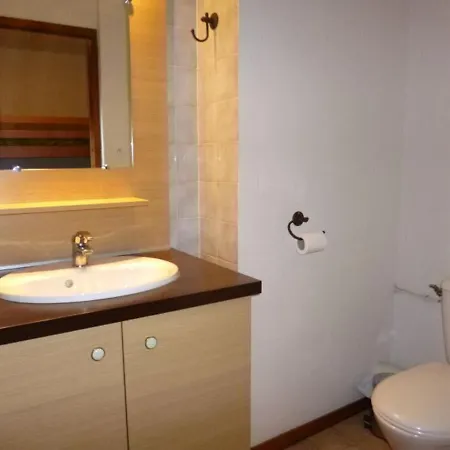 Cosy Avec Balcon, 4 Pers., Parking Couvert, Proche Centre Et Thermes - Fr-1-512-247 Apartment *